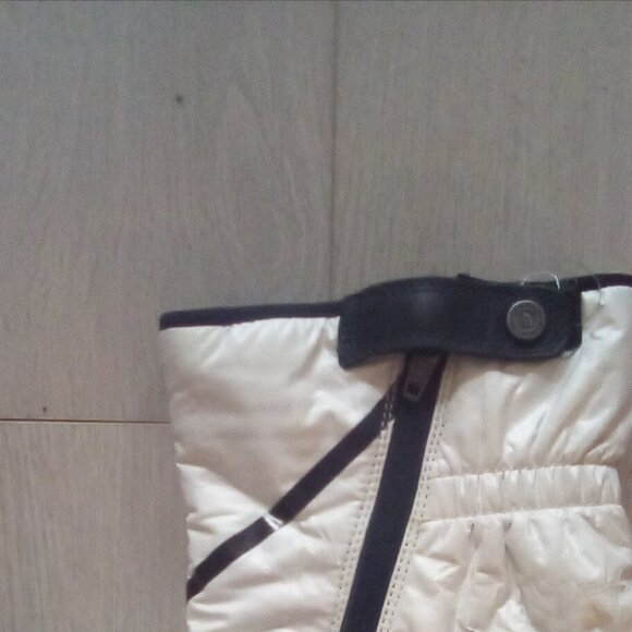 The North Face Women's Black And White Ankle  Booties Zip Up  Size Size 9.5 US - Picture 7 of 7